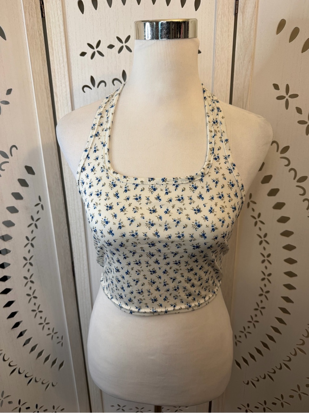 Women’s White Floral Halter Crop Top - Blue Print